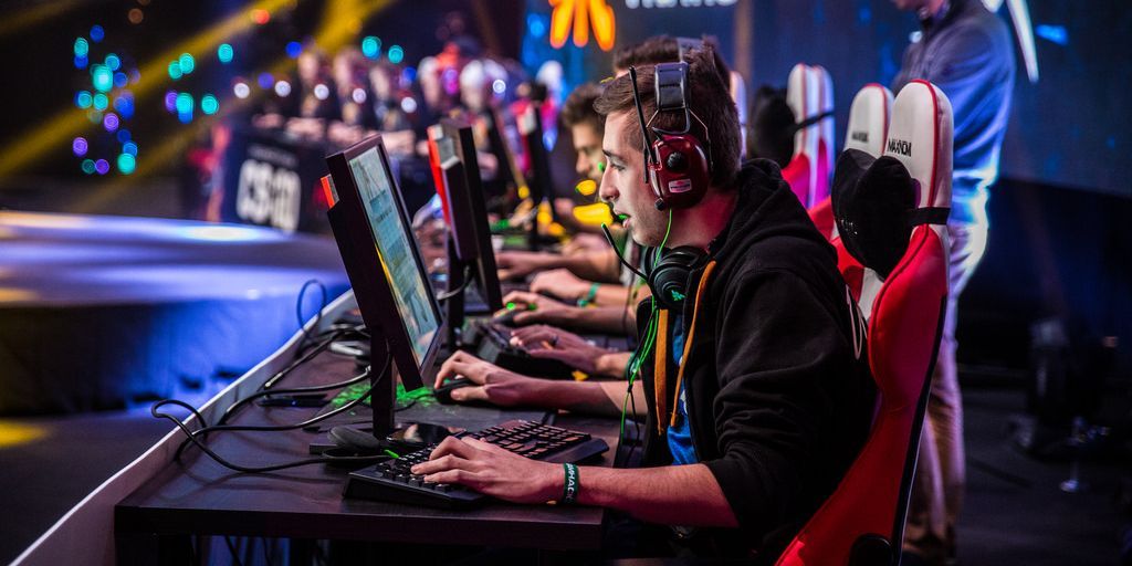 Cognitive strength in games and programming